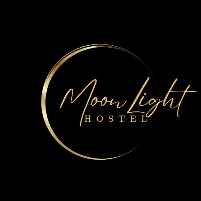 Moonlight Hostel Львов Экстерьер фото